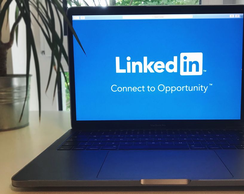 B2B LinkedIn'de Düşünce Liderliği: Markanız İçin Etkili Stratejiler