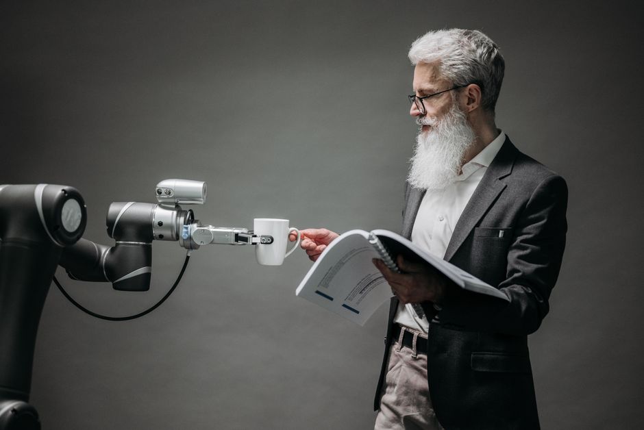 AI Destekli B2B Satın Alma Davranışları: Geleceğin Trendleri