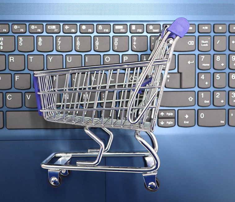 CRM Integration for Multi-Brand E-Commerce: A Success Guide